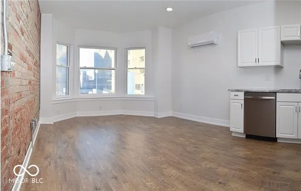 $1,250 | 829 North Pennsylvania Street, Unit 1C, Indianapolis, IN 46204