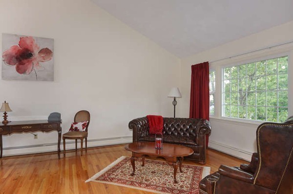 67 Stowecroft Road Arlington, MA 02474 - Photo 3 of 27