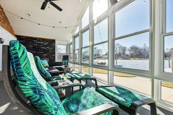 $849,000 | 21557 Lake Street, Cassopolis, MI 49031