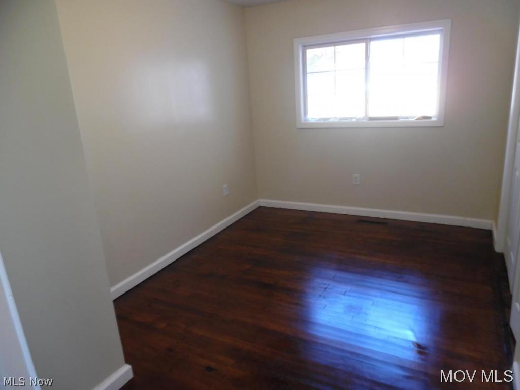 709 41st Street Vienna, WV 26105 - Photo 4 of 11 Bedroom