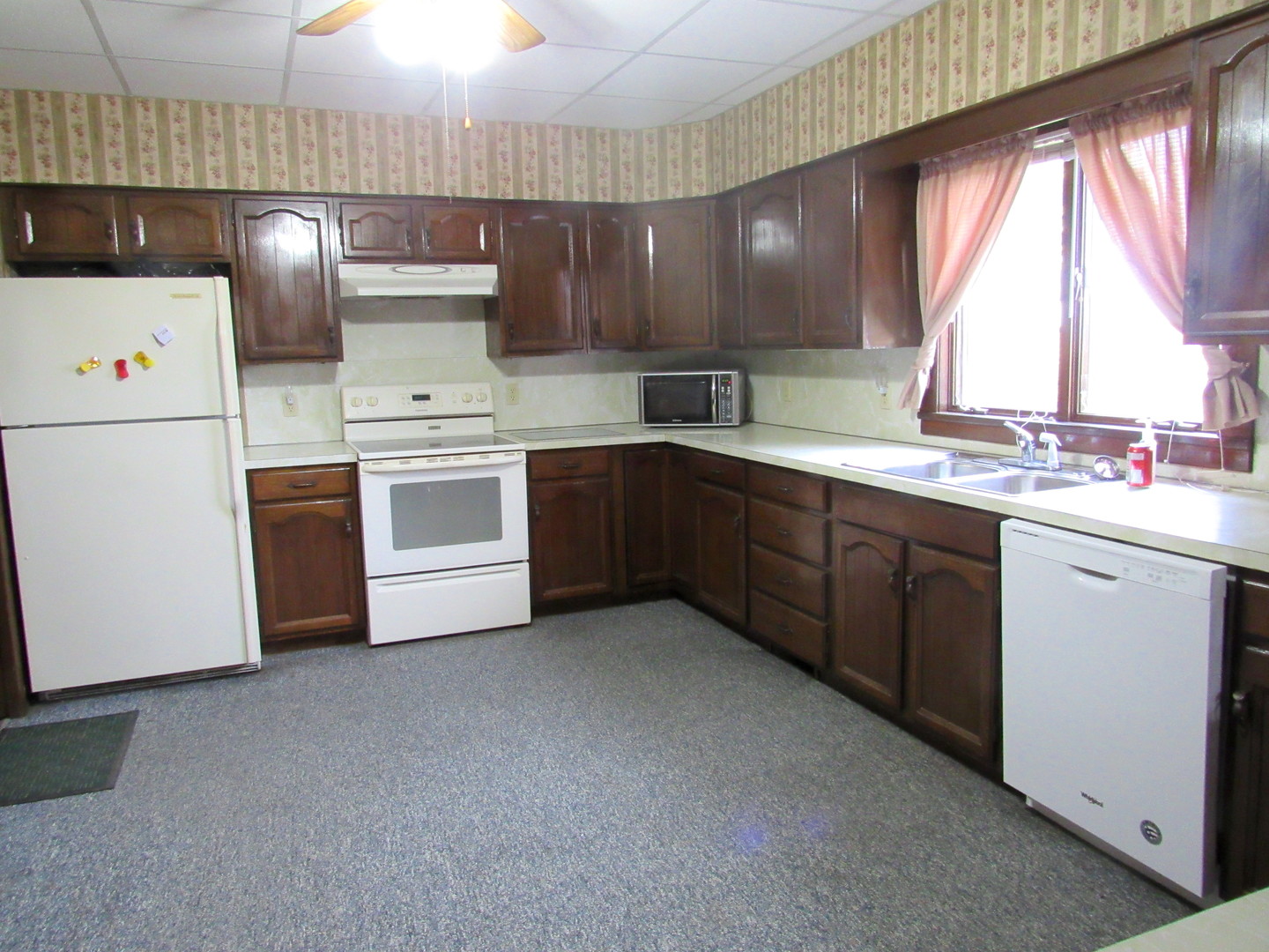 2281 East 15th Road Ottawa, IL 61350 - Photo 4 of 22