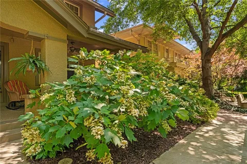 $585,000 | 1008 West 71st Terrace, Kansas City, MO 64114