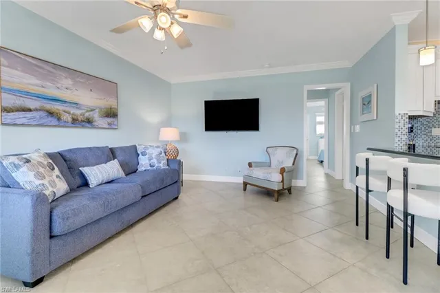$5,000 | 421 12th Avenue South, Unit A11, Naples, FL 34102