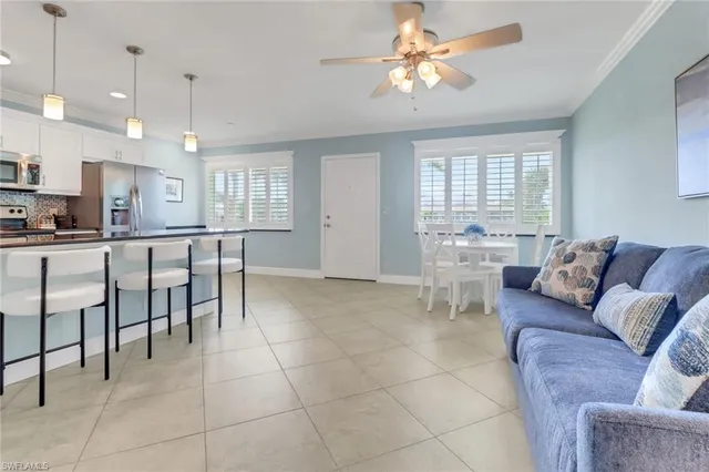 $5,000 | 421 12th Avenue South, Unit A11, Naples, FL 34102