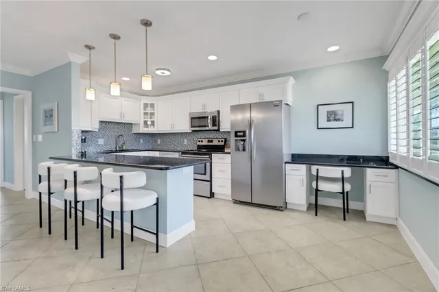 $5,000 | 421 12th Avenue South, Unit A11, Naples, FL 34102