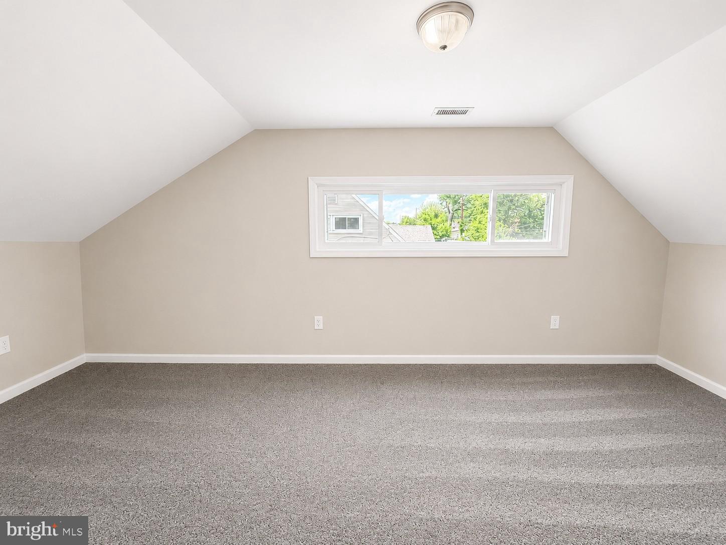 32 Great Oak Road Levittown, PA 19057 - Photo 18 of 27