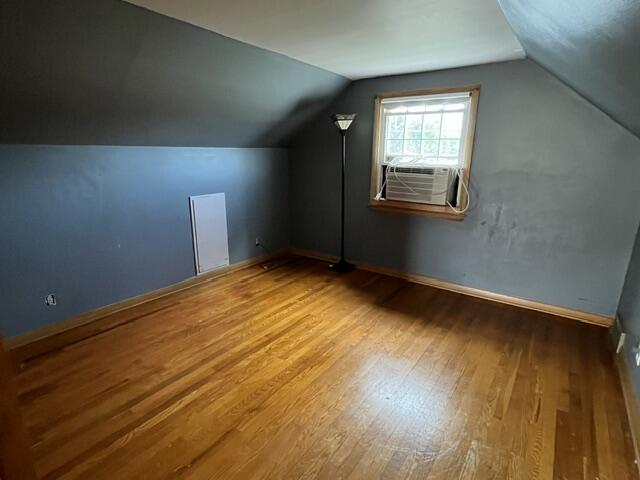 2112 30th Street Two Rivers, WI 54241 - Photo 14 of 18 Upper bed