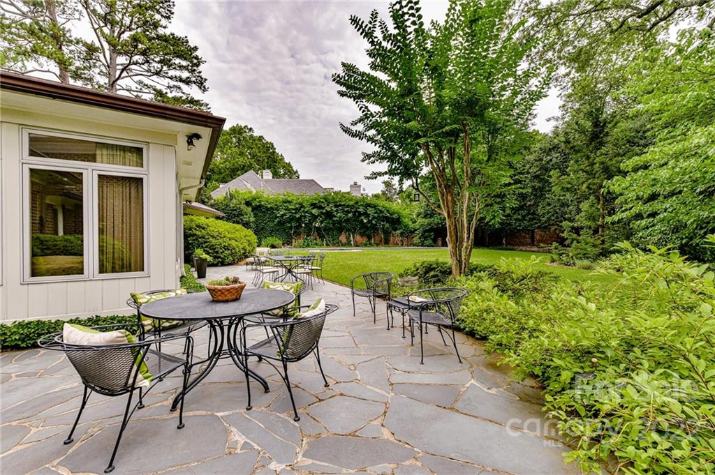 835 Colville Road Charlotte, NC 28207 - Photo 33 of 40 Gallery Image 33