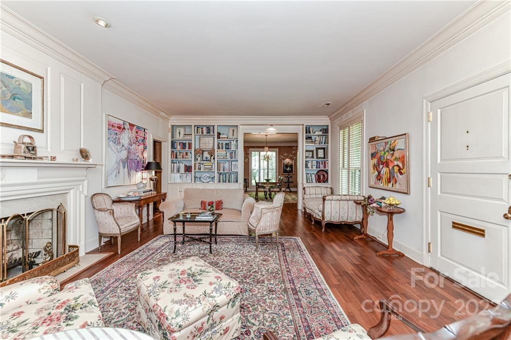 835 Colville Road Charlotte, NC 28207 - Photo 6 of 40 Gallery Image 6