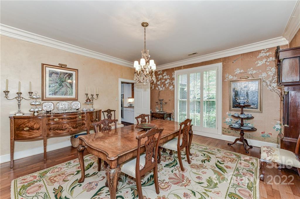 835 Colville Road Charlotte, NC 28207 - Photo 8 of 40 Gallery Image 8