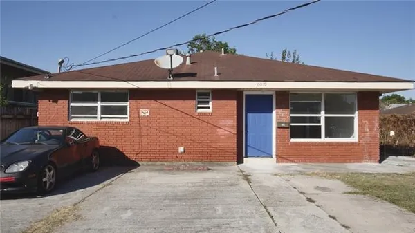 $1,200 | 6019 Royal Street, New Orleans, LA 70117