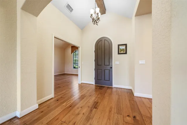 $615,000 | 170 Echo Canyon Drive North, Comfort, TX 78013