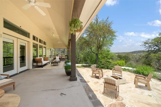 $615,000 | 170 Echo Canyon Drive North, Comfort, TX 78013