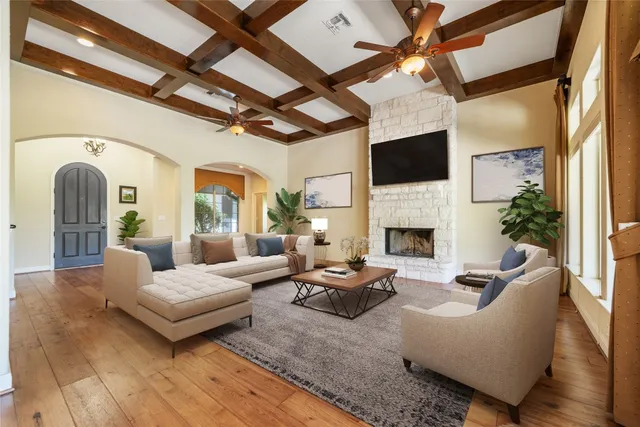 $615,000 | 170 Echo Canyon Drive North, Comfort, TX 78013