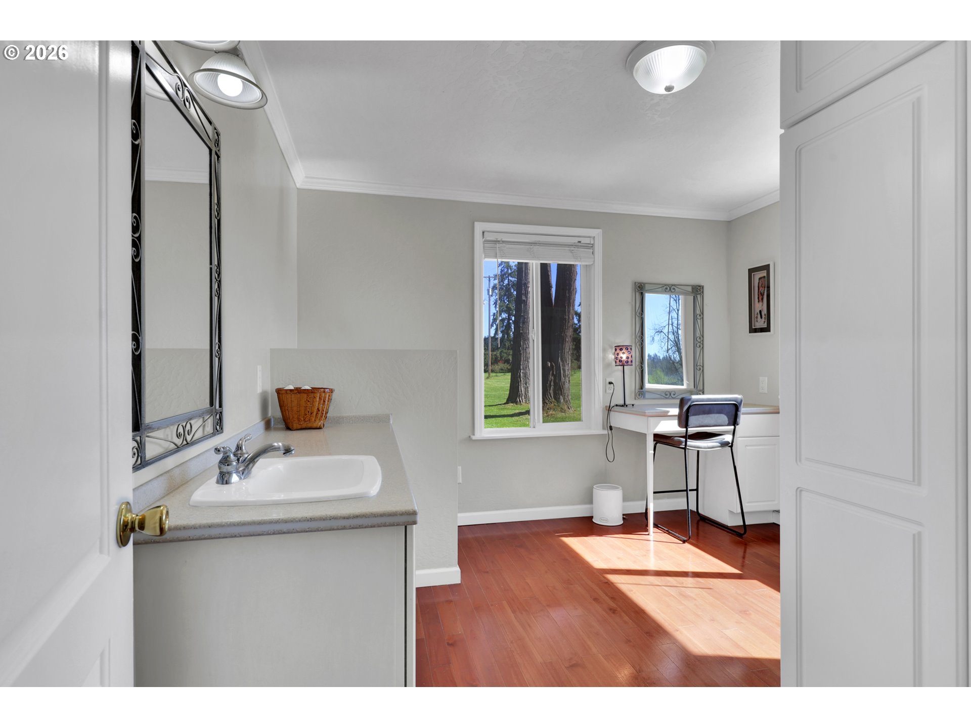 84816 Cloverdale Road Creswell, OR 97426 - Photo 22 of 48 a living room with furniture and a window