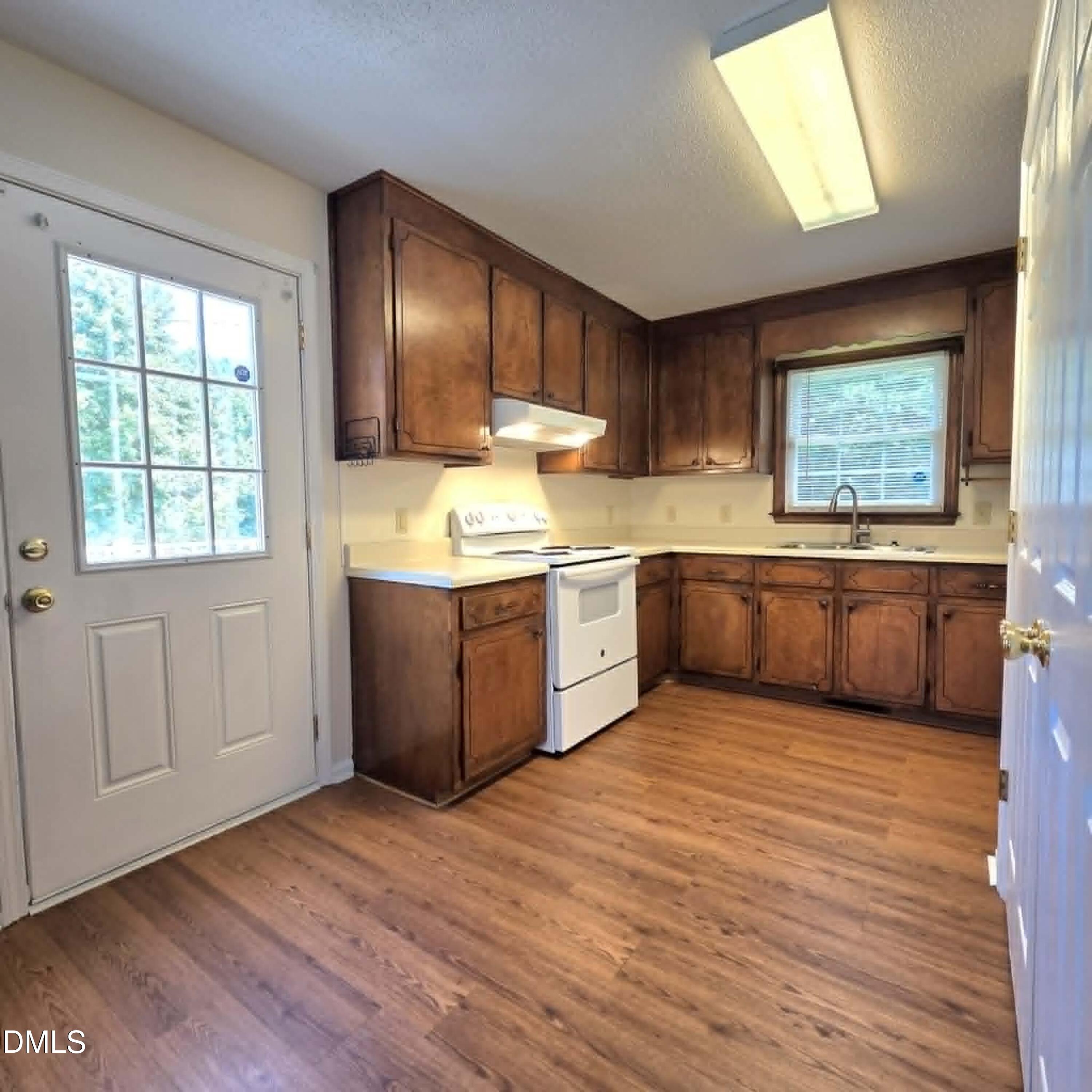 307 Slate Top House Road Clayton, NC 27520 - Photo 14 of 24 Kitchen