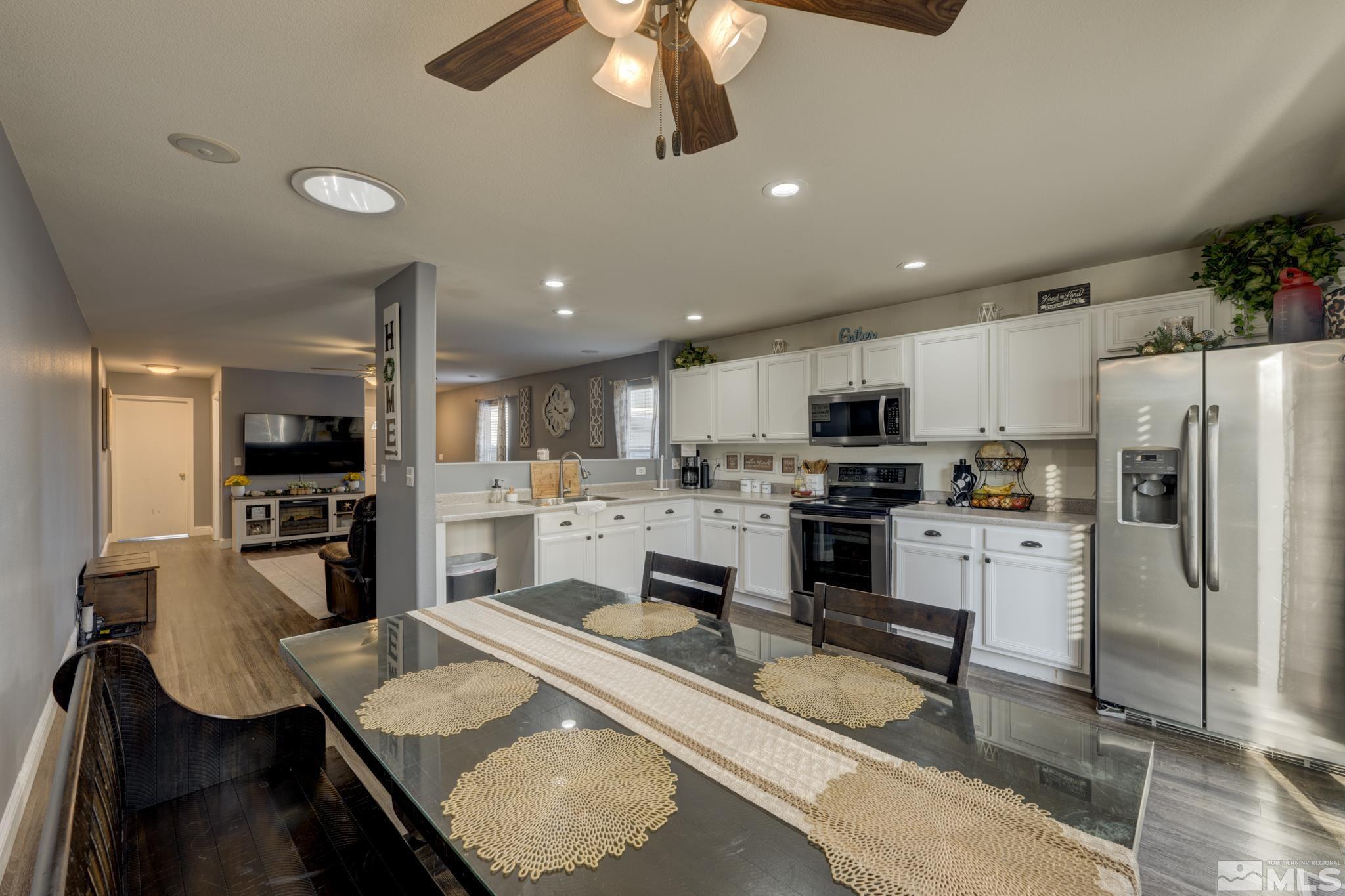 7424 Hebrides Court Reno, NV 89506 - Photo 8 of 27 Photo 8