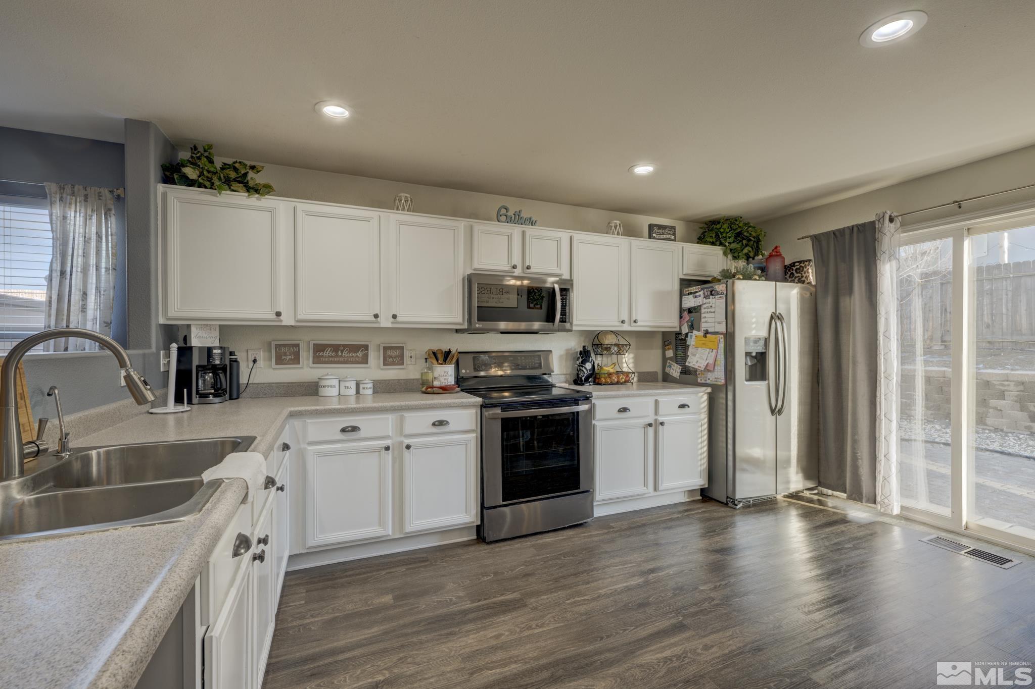 7424 Hebrides Court Reno, NV 89506 - Photo 9 of 27 Photo 9