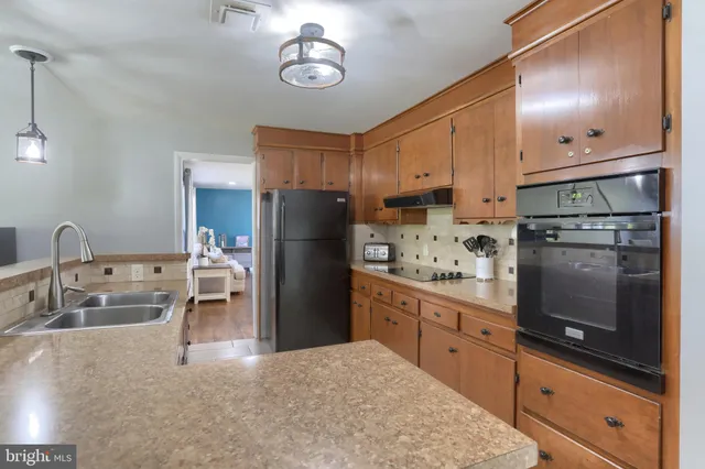 $319,900 | 508 Noble Street, Lebanon, PA 17042