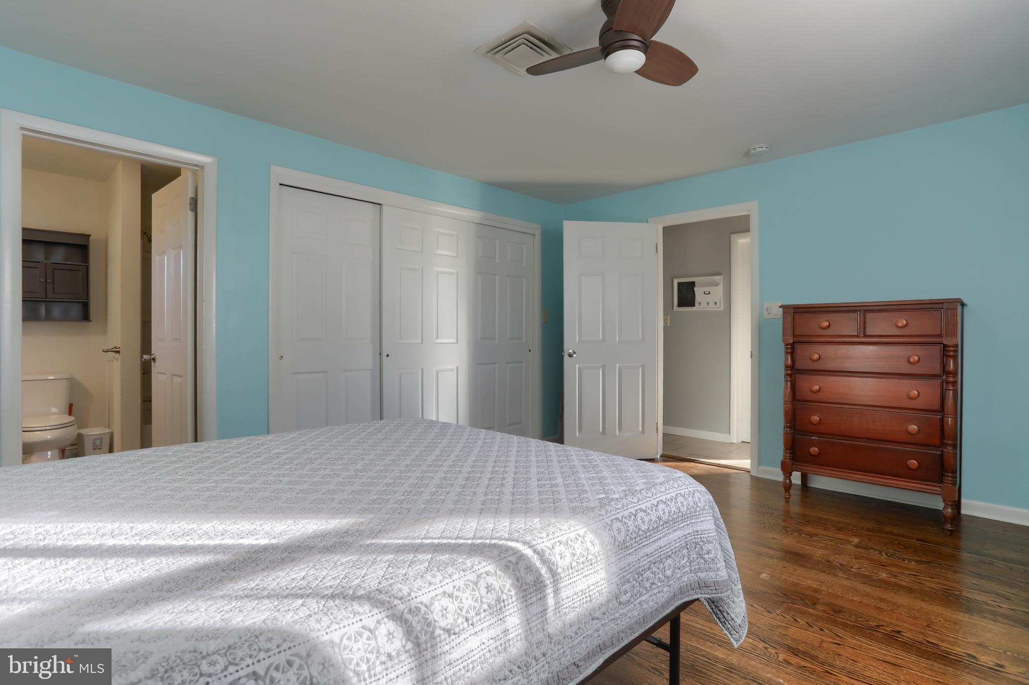 508 Noble Street Lebanon, PA 17042 - Photo 21 of 37 a bedroom with a bed and a dresser