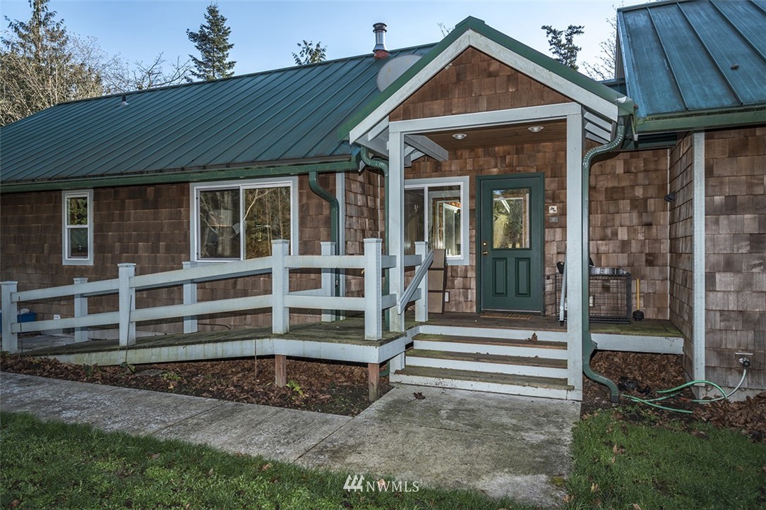 4989 Edens Road Anacortes, WA 98221 - Photo 22 of 25 Gallery Image 22