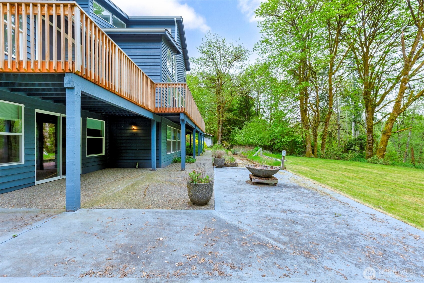 3467 Hinkley Road Southeast Port Orchard, WA 98366 - Photo 9 of 40 Gallery Image 9
