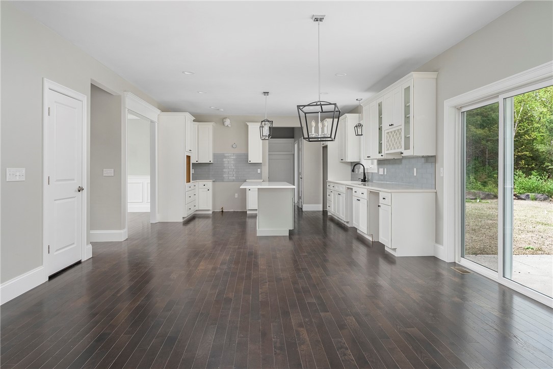 99 Cedar Forest Road Smithfield, RI 02917 - Photo 8 of 50