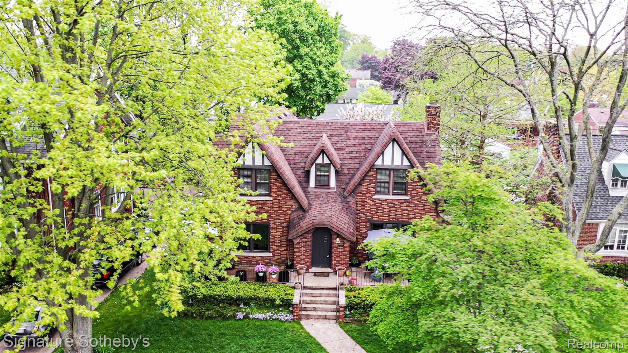 1024 Nottingham Road Grosse Pointe, MI 48230 - Photo 35 of 38 2.jpg