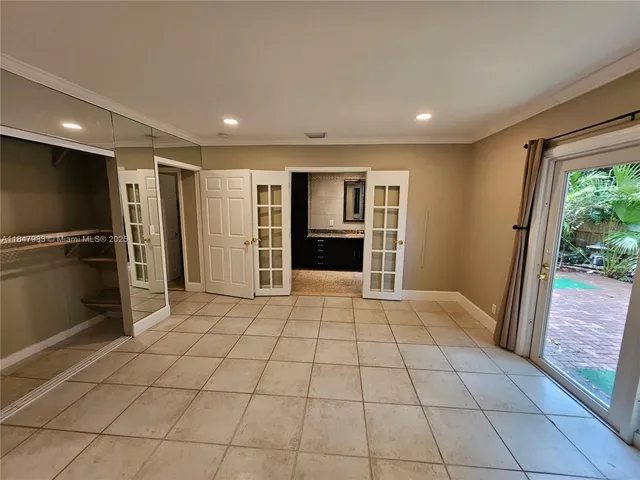 $4,000 | Dania Beach, Dania Beach, FL 33004