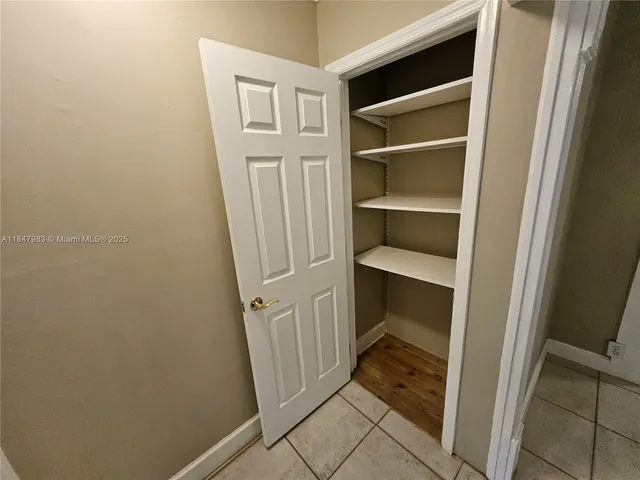 $4,000 | Dania Beach, Dania Beach, FL 33004