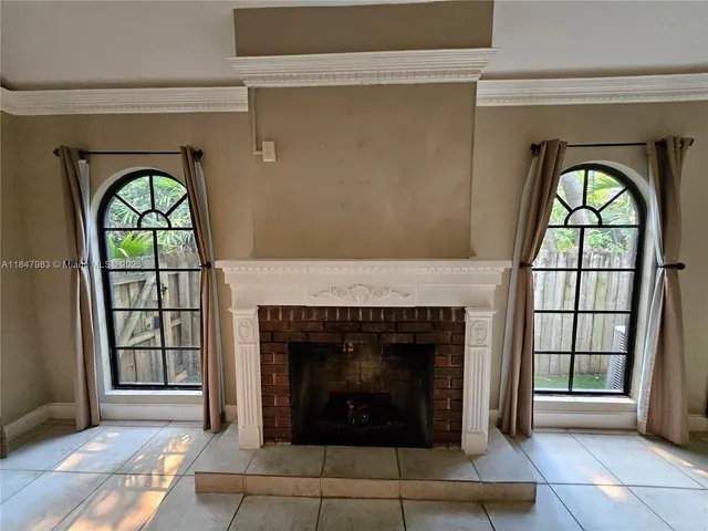 $4,000 | Dania Beach, Dania Beach, FL 33004