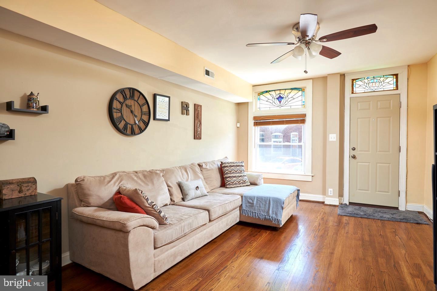 518 South Luzerne Avenue Baltimore, MD 21224 - Photo 2 of 21 Bright and inviting living space with charm.