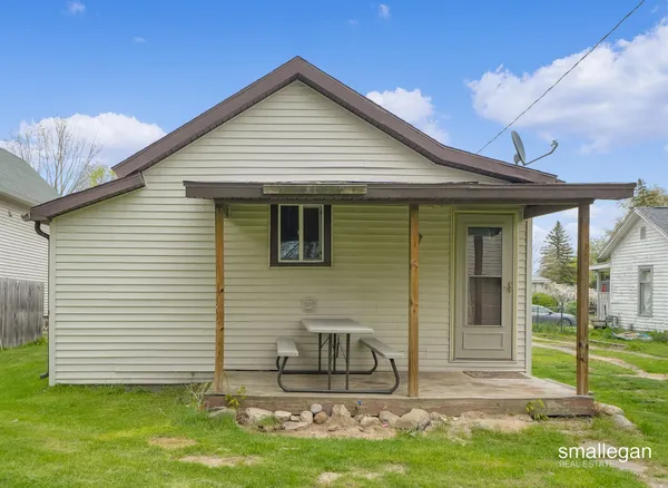 $139,000 | 207 North Queen Street, Nashville, MI 49073