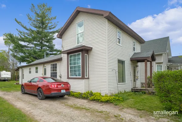$139,000 | 207 North Queen Street, Nashville, MI 49073