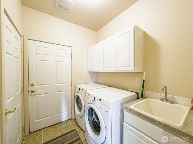 $649,900 | Undisclosed Address, College Place, WA 99324