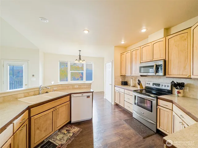 $649,900 | Undisclosed Address, College Place, WA 99324