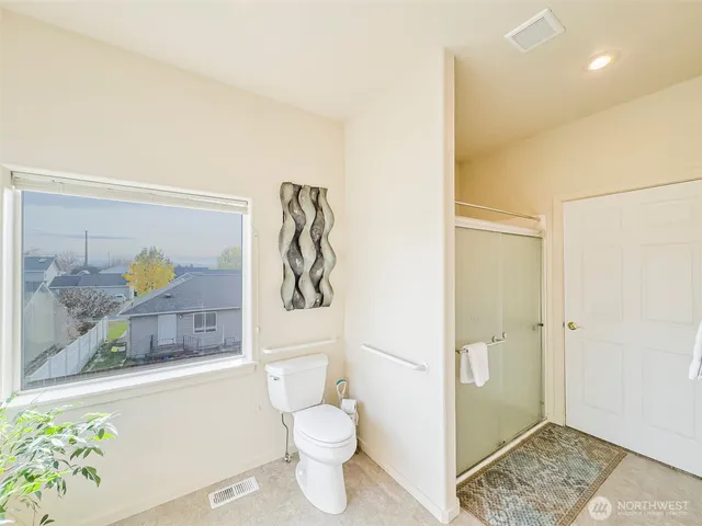 $649,900 | Undisclosed Address, College Place, WA 99324