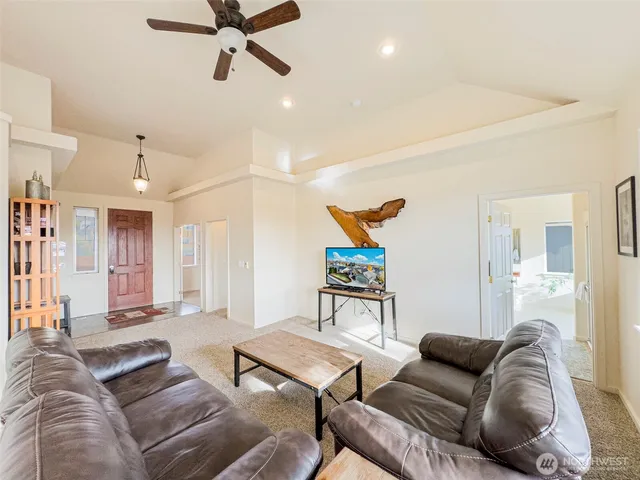 $649,900 | Undisclosed Address, College Place, WA 99324