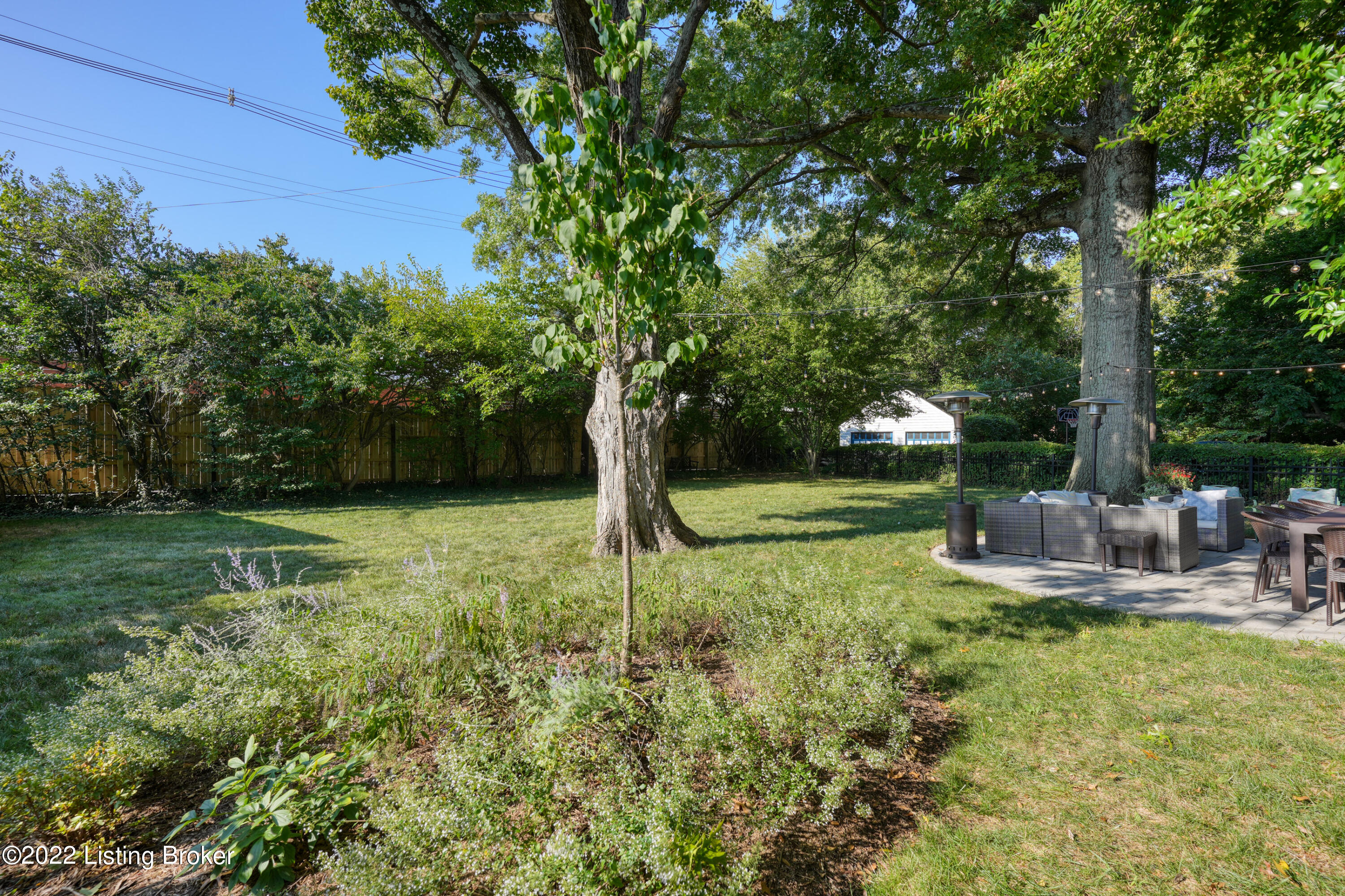 108 Gibson Road Louisville, KY 40207 - Photo 38 of 44 045 - 20210920 700110