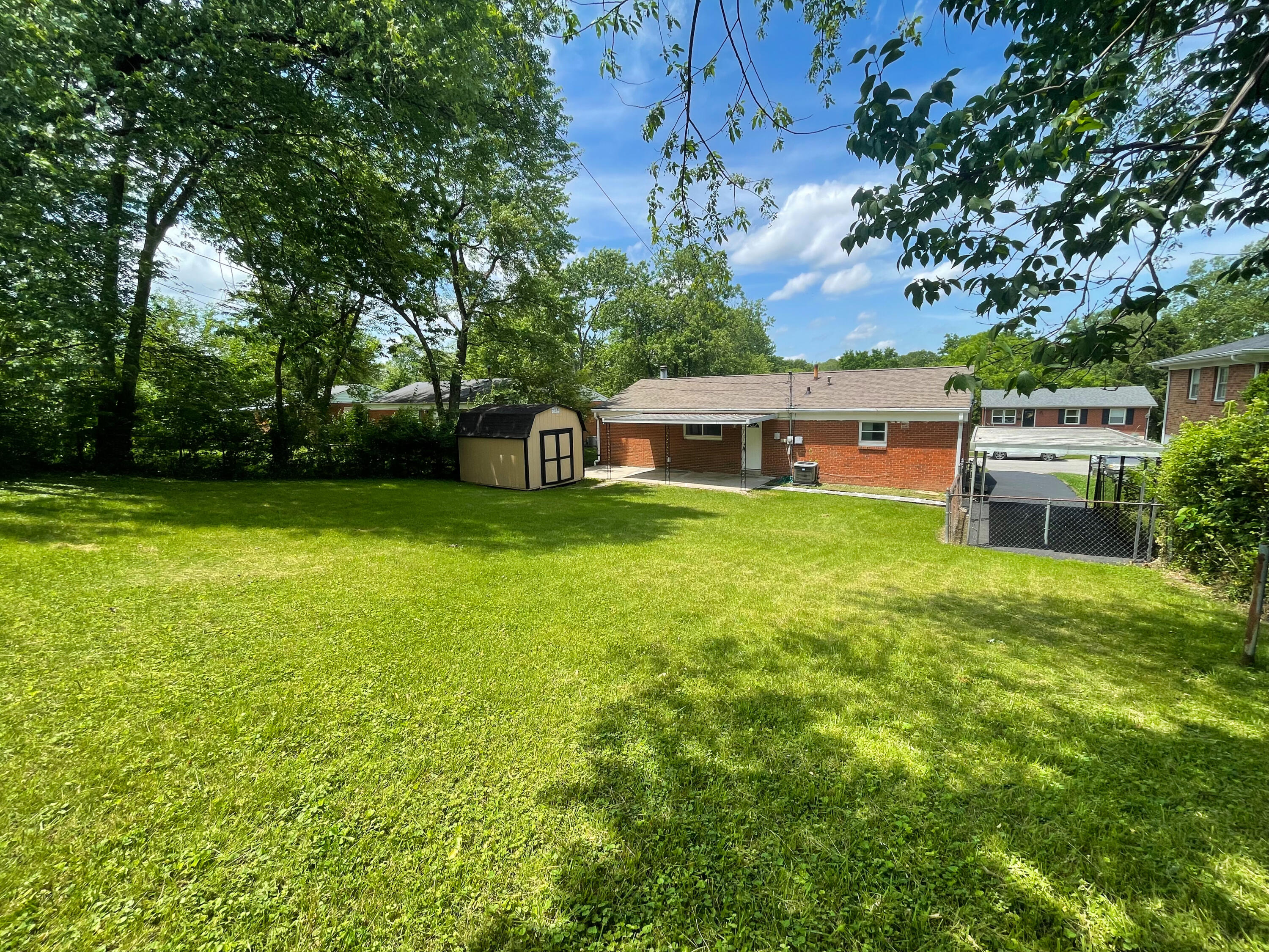 3544 Olympia Road Lexington, KY 40517 - Photo 12 of 13 backyard