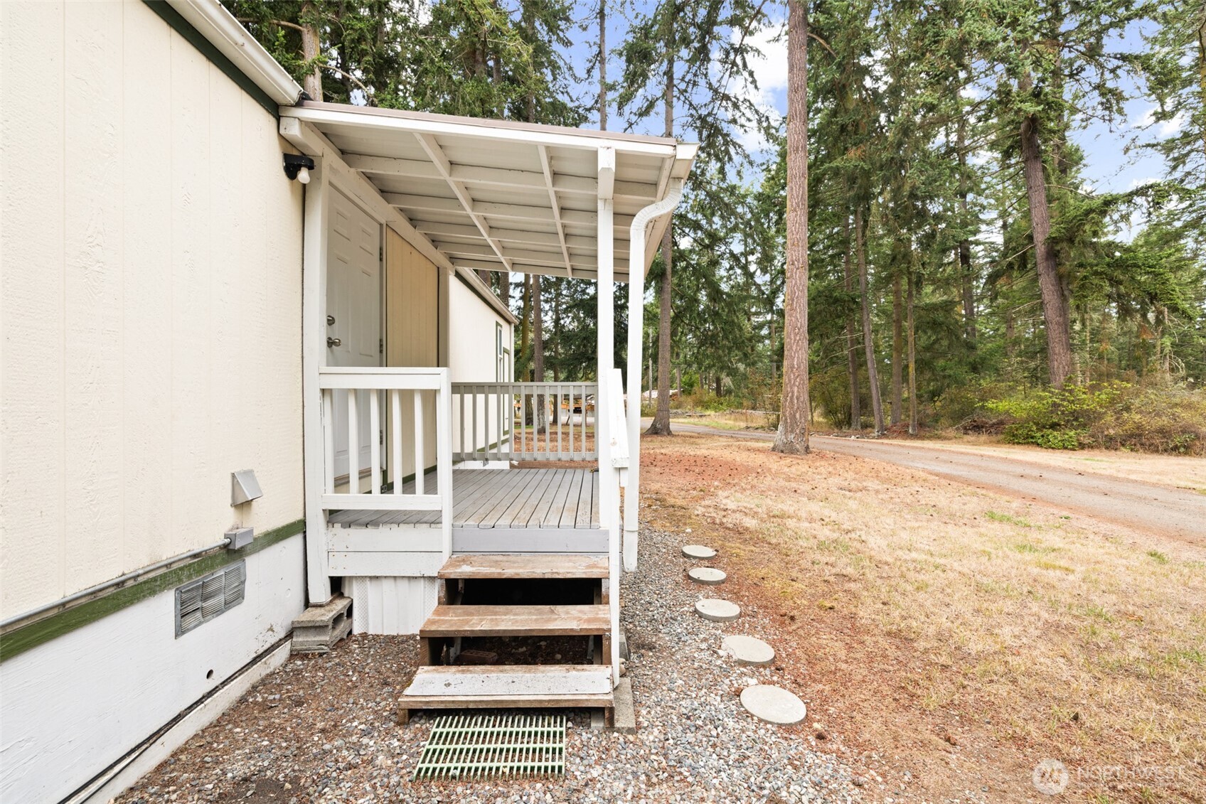 241 Avellana Road, Unit 3 Sequim, WA 98382 - Photo 4 of 29 Gallery Image 4