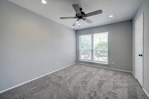 $159,900 | 5005 Georgi Lane, Unit 51, Houston, TX 77092