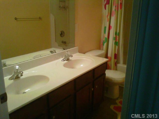 4007 Banteer Road Matthews, NC 28105 - Photo 7 of 9 Gallery Image 7
