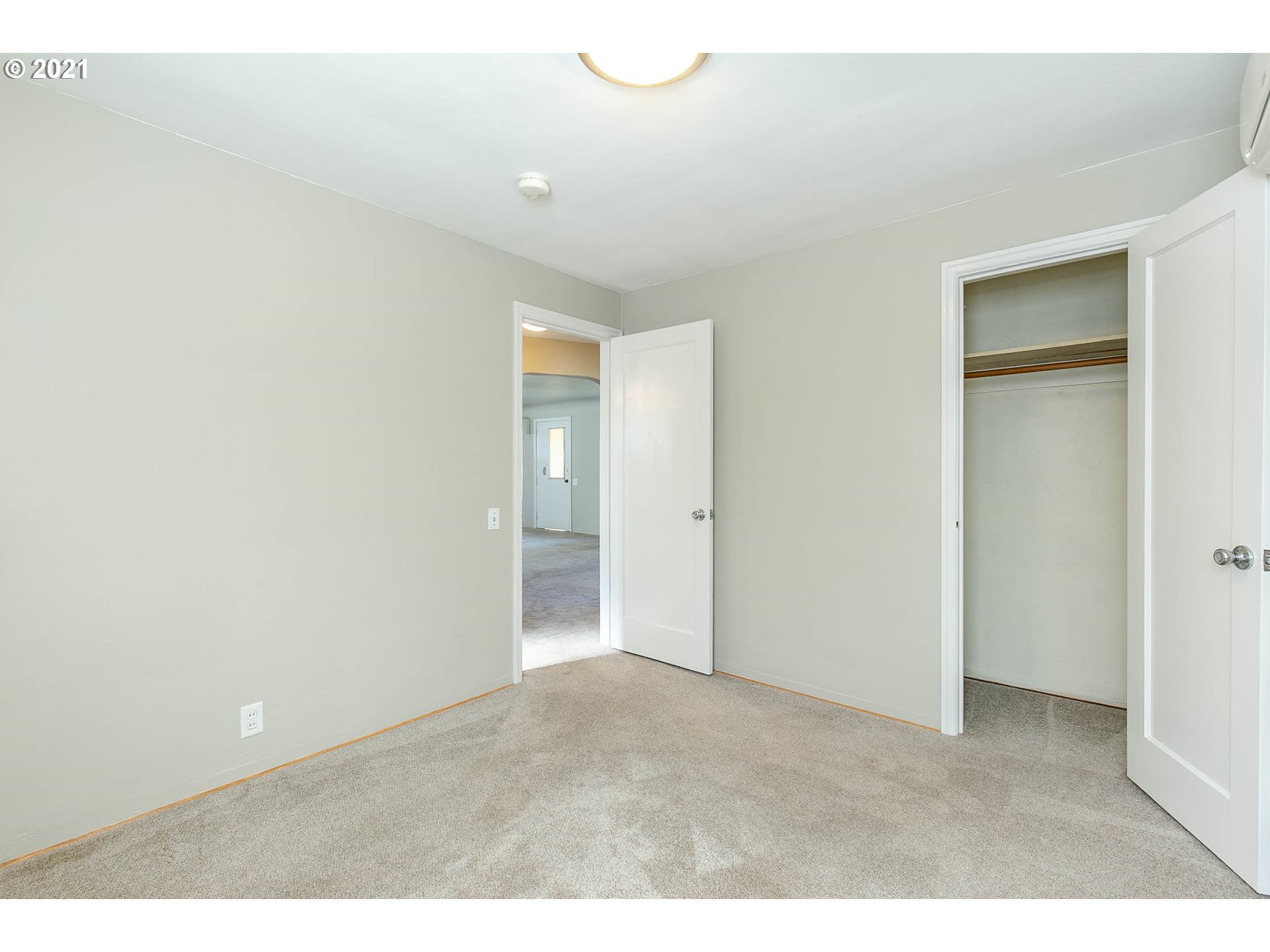 1469 Parker Street Springfield, OR 97477 - Photo 19 of 30 a view of an empty room