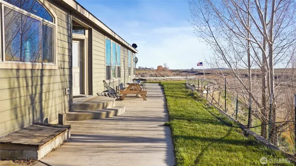 $498,000 | 1773 West Bench Road, Othello, WA 99344