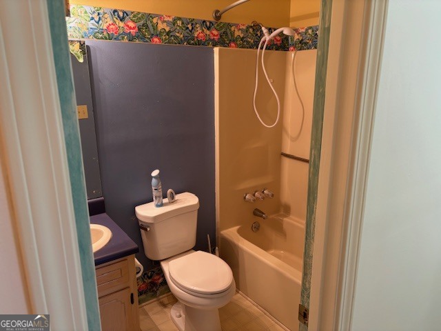 2395 High Falls Road Griffin, GA 30223 - Photo 12 of 20 a bathroom with a sink mirror toilet and shower