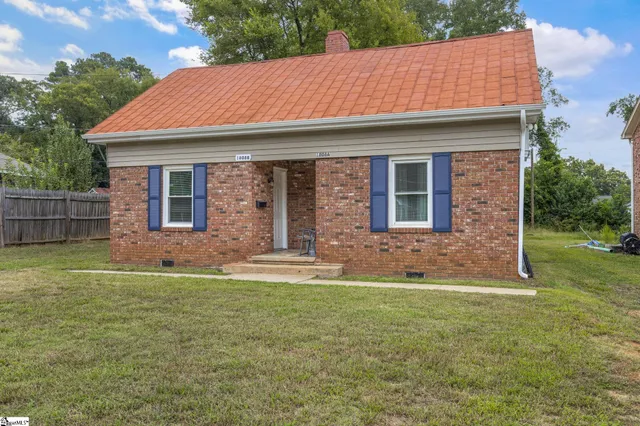 $215,000 | 1808 Edgewood Avenue, Anderson, SC 29625