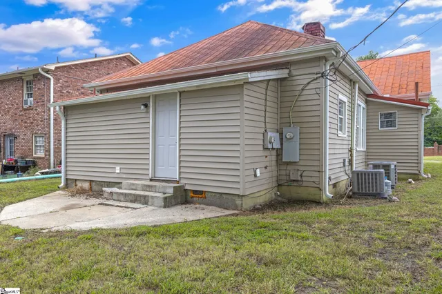 $215,000 | 1808 Edgewood Avenue, Anderson, SC 29625