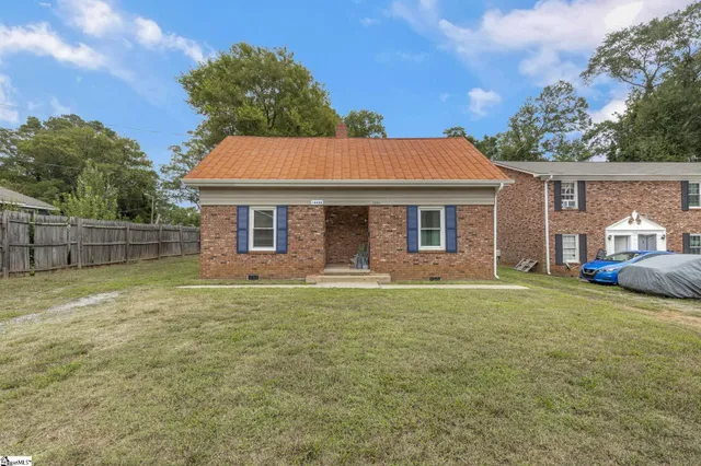 $215,000 | 1808 Edgewood Avenue, Anderson, SC 29625