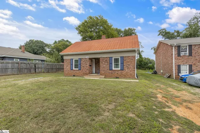 $215,000 | 1808 Edgewood Avenue, Anderson, SC 29625